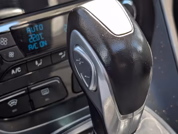 Ford Kuga Individual Automatik BiXenon Panorama Leder Vorschaubild 20