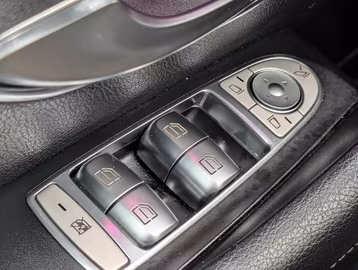 Mercedes-Benz E 200d Automatik NAVI  Avantgarde LTE Vorschaubild 18