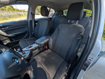 BMW 116d Lounge AUTOMATIK. PDC. TEMPOMAT. BT Vorschaubild 17