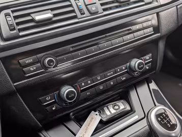 BMW 523i Limousine *XENON*NAVI*LEDER*SHZ*PDC* Vorschaubild 16