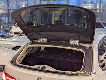 BMW 320d Touring Modern Line*SPORT-AUT*NAVI*XENON Vorschaubild 8