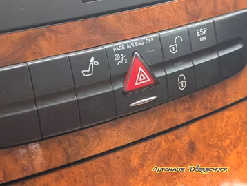 Mercedes-Benz E 220 CDI Elegance *LEDER*AUTOMATIK*TEMPOMAT* Vorschaubild 19