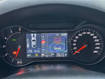 Ford Mondeo Turnier Business*LEDER*SITZKLIMA*AHK*XENO Vorschaubild 11