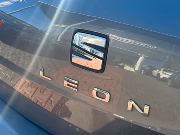 Seat Leon ST 1.6 TDI DSG. AHK. NAVI. LED. SHZ. PDC Vorschaubild 8