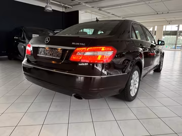 Mercedes-Benz E 350 BlueTec PDC. Schiebedach. Leder. Navi Vorschaubild 5