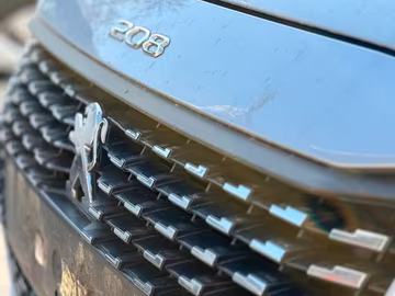 Peugeot 208 Active Pack NAVI. PDC. TEMPOMAT. ALU Vorschaubild 7