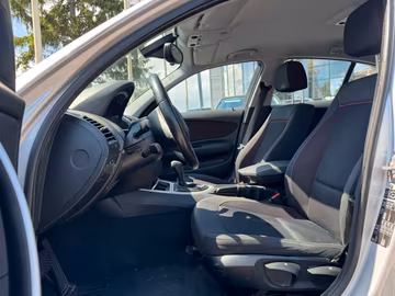 BMW 118i Advantage AUTOM. SHZ. PDC. TEMPOMAT Vorschaubild 10