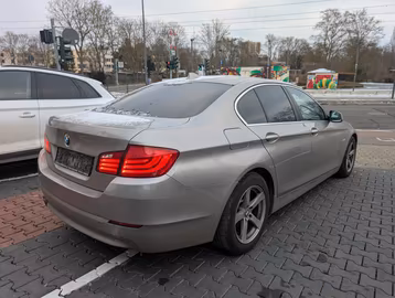 BMW 530d xDrive SPORT-AUTO. NAVI. SHZ. GLASDACH. PDC Vorschaubild 6