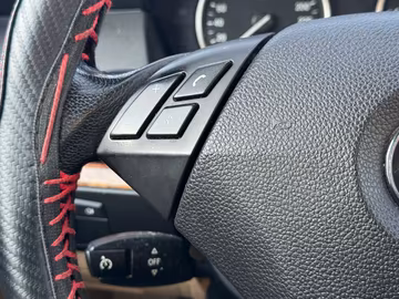 BMW 525xd xDrive 4x4. NAVI. XENON. SHZ. PDC Vorschaubild 9