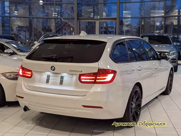 BMW 320d Touring Modern Line*SPORT-AUT*NAVI*XENON Vorschaubild 10