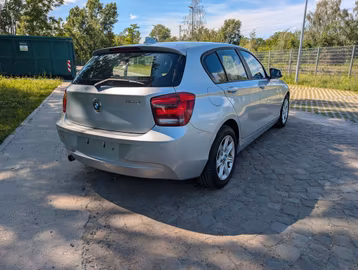 BMW 116d Lounge AUTOMATIK. PDC. TEMPOMAT. BT Vorschaubild 10