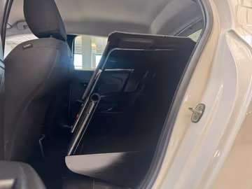 Peugeot 208 Premium 1.HAND. NAVI. LED. TEMPOMAT Vorschaubild 7