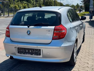 BMW 118i Advantage AUTOM. SHZ. PDC. TEMPOMAT Vorschaubild 7