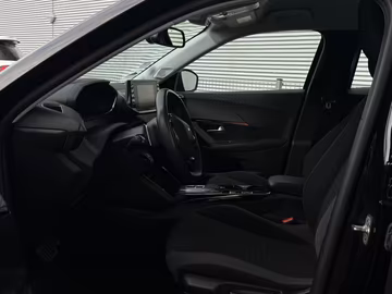 Peugeot 2008 Active Pack EAT8. NAVI. Kamera. PDC Vorschaubild 5