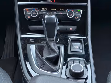 BMW 216d Active Tourer Advantage NAVI. PDC. AUTOM Vorschaubild 14