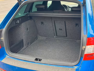 Skoda Octavia RS 4x4. DSG. NAVI. AHK. KESSY. SHZ Vorschaubild 9