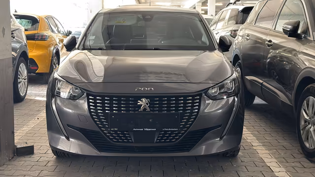 Peugeot 208 Allure NAVI. Kamera. LED. Klimaaut Baujahr 2021 (78.000 km, Benzin, 101 PS) - Gebrauchtwagen bei Autohaus Dörrschuck Mainz