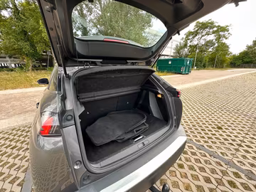 Peugeot 2008 AHK. Kamera. PDC. LED. Klima Vorschaubild 7