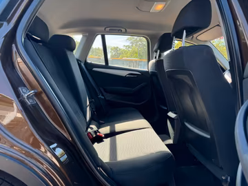 BMW X1 xDrive18d Aut. 4x4. SHZ. PDC. Klima Vorschaubild 12