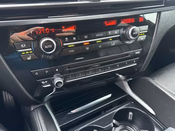 BMW X6 M50d *4x4*HARMAN/KARDON*LED*NAVI*SHZ*KOMFORT* Vorschaubild 17