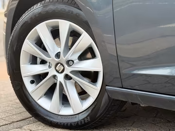 Seat Leon Style TSI NAVI. LED. CLIMATRONIC. PDC Vorschaubild 7