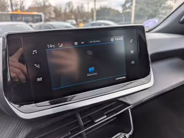 Peugeot 2008 PDC. MIRRORLINK. KLIMA. BT Vorschaubild 10