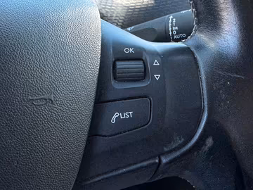 Peugeot 2008 Allure PureTech. NAVI. KAMERA. AUTOMATIK Vorschaubild 10