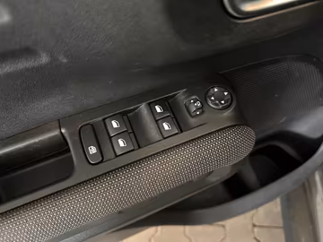 Citroën C3 Aircross Shine NAVI. PDC. BT. HALBLEDER Vorschaubild 20