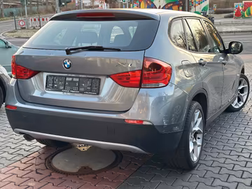 BMW X1 18d sDrive Automatik Becherhalter TÜV NEU Vorschaubild 3
