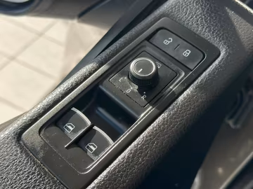 Volkswagen T6 Multivan Comfortline ACC. SHZ. PDC. DSG Vorschaubild 17