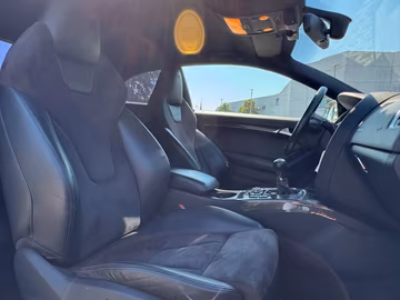 Audi S5 Coupé quattro V8. MANUELL. NAVI. AHK. SHZ Vorschaubild 11