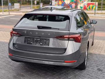 Skoda Octavia Combi 2.0 TDI DSG ACC DIGITAL COCKPIT Vorschaubild 7