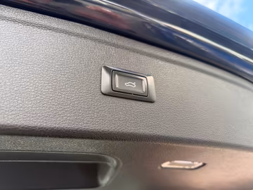 Audi Q5 2.0 TDI Sport quattro NAVI. LED. PDC. 1.Hand Vorschaubild 11