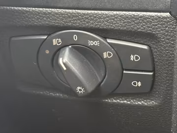 BMW 116i Automatik XENON. SHZ. PDC. HARMAN/KARDON Vorschaubild 17
