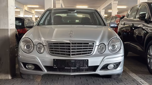 Mercedes-Benz E 220 CDI Elegance *LEDER*AUTOMATIK*TEMPOMAT* Baujahr 2007 (179.900 km, Diesel, 170 PS) - Gebrauchtwagen bei Autohaus Dörrschuck Mainz