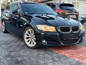 BMW 320d PanoBi-Xenon-Navi-Dachhimmel schwarzM-Sport Vorschaubild 5