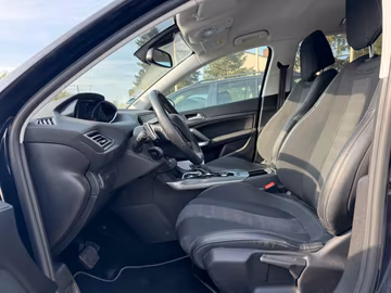 Peugeot 308 Allure EAT8. NAVI. Kamera. PDC. BT Vorschaubild 9