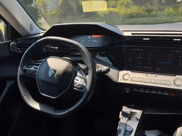 Peugeot 308 SW Active Pack NAVI. AUT. LED. APP-PLAY Vorschaubild 12