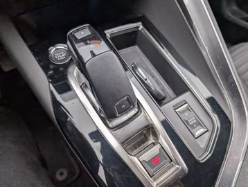 Peugeot 5008 Active Pack EAT8 7-SITZER. NAVI. Kamera Vorschaubild 9