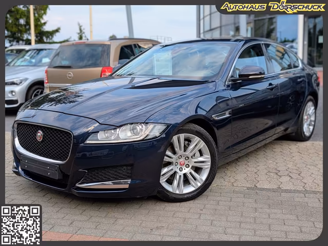 Jaguar XF 20d Portfolio 8G LED NAVI LEDER KAMERA ab199€ - Foto 1 von 37 - Autohaus Dörrschuck Mainz