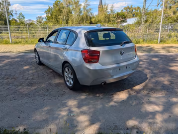 BMW 116d Lounge AUTOMATIK. PDC. TEMPOMAT. BT Vorschaubild 8