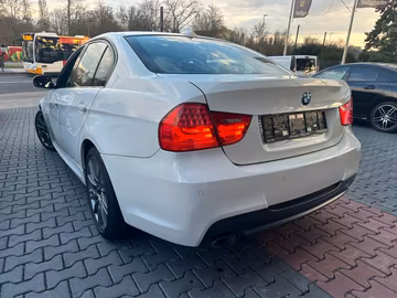 BMW 320d xDrive  Automatik M-Sport Xenon Schiebedach Vorschaubild 5