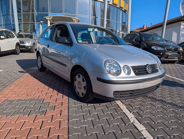 Volkswagen Polo 1.2 1 Hand. Wenig KM. TÜV NEU. Baujahr 2003 (49.444 km, Benzin, 64 PS) - Gebrauchtwagen bei Autohaus Dörrschuck Mainz