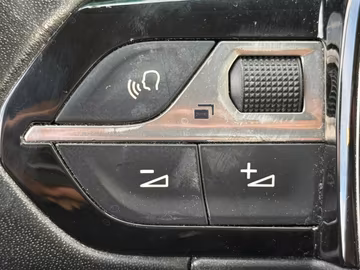 Peugeot 208 Active NAVI. LED. PDF Vorschaubild 16