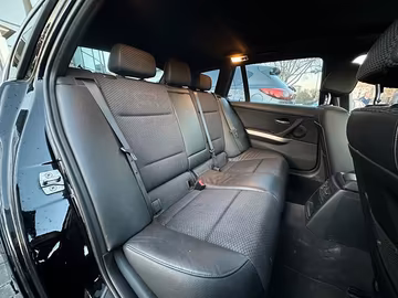 BMW 320d PanoBi-Xenon-Navi-Dachhimmel schwarzM-Sport Vorschaubild 8