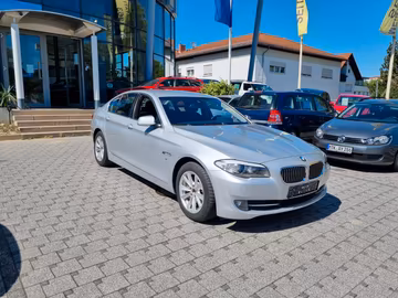 BMW 530i Lim. Aut. Navi BI-Xenon Head-Up Sithz. Temp Vorschaubild 3