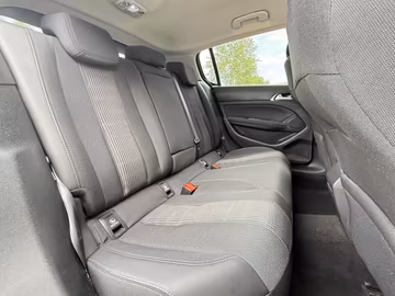 Peugeot 308 Allure Pack EAT8. NAVI. LED. ACC. Kamera Vorschaubild 16