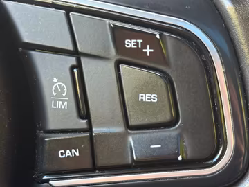 Jaguar XF 20d Portfolio PANO. NAVI. SHZ. Kamera Vorschaubild 14