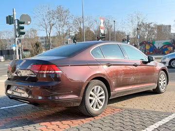 Volkswagen Passat Comfortline NAVI. Kamera. PDC. Climatroni Vorschaubild 5