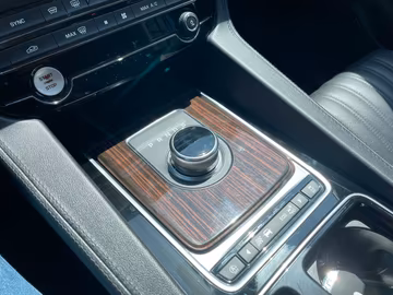 Jaguar F-PACE D300 Portfolio AWD Black Pack ACC Vorschaubild 10